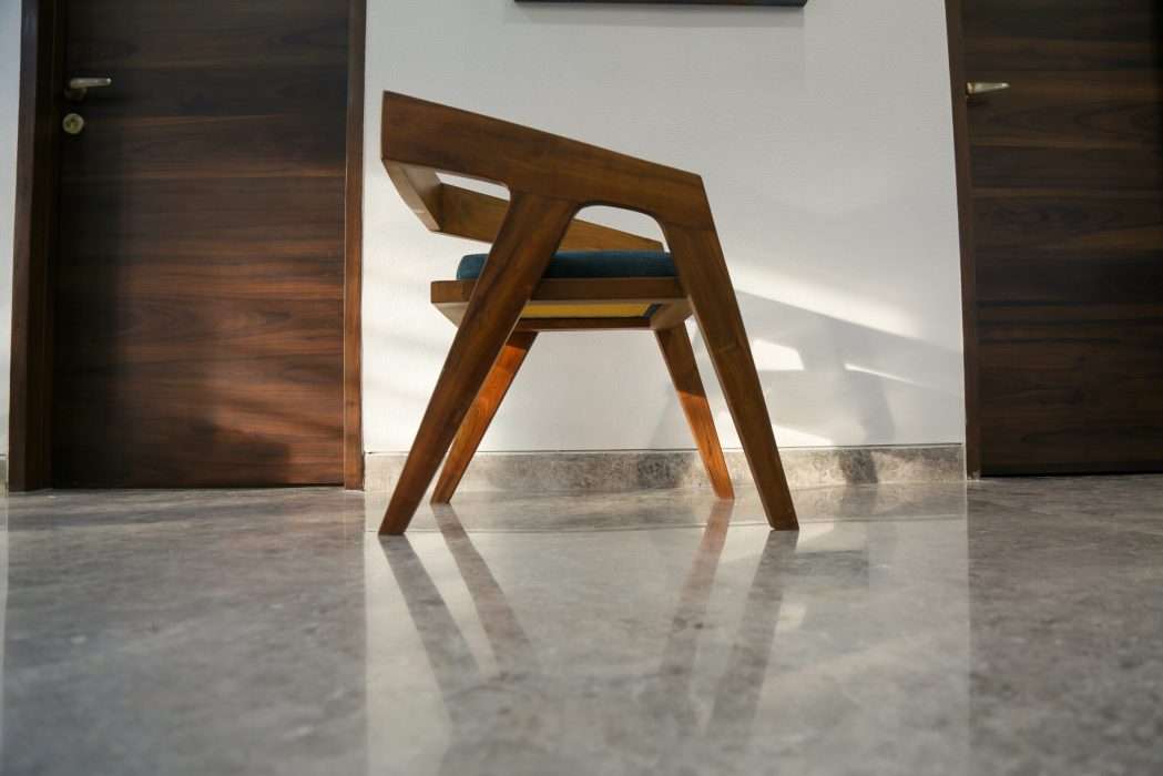 TEAK WOOD CHAIR